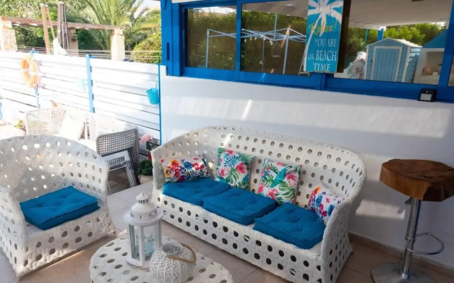2bed Villa - Private Pool - Steps From the Beach!