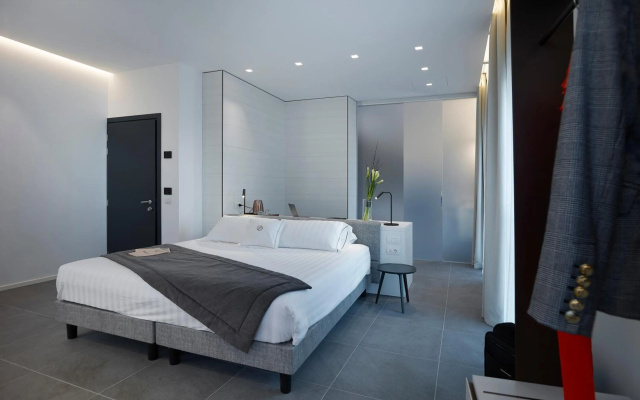 Boutique hotel touring
