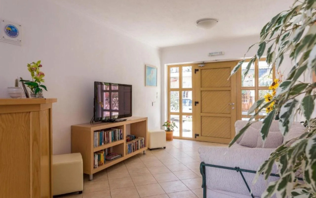 Ritsa Apartments