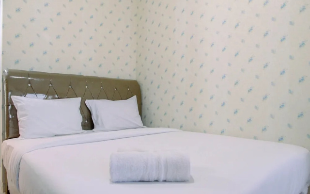Cozy Stay Studio at Springlake Summarecon Bekasi Apartment
