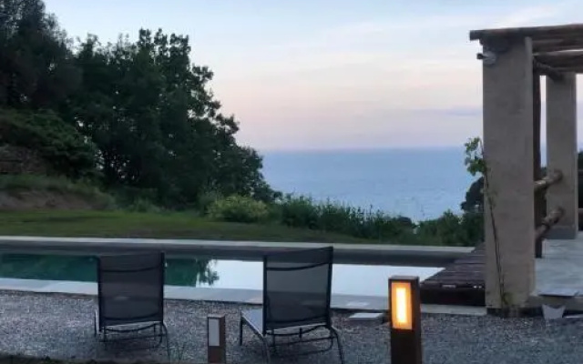 Aparthotel 5 Stars Arenzano