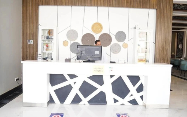 Clowzer Hotel