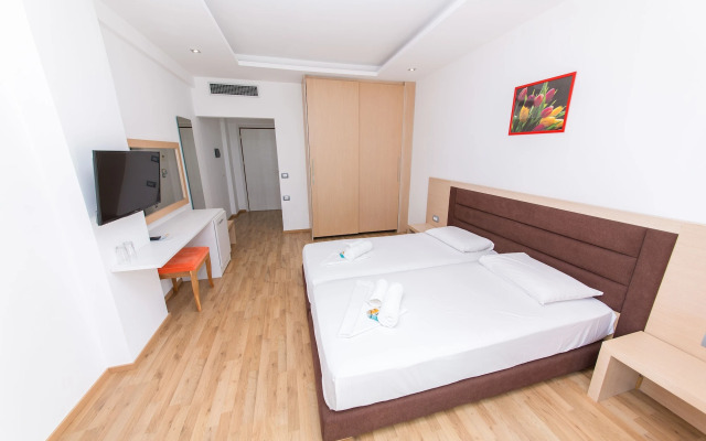 Hotel Saranda Palace
