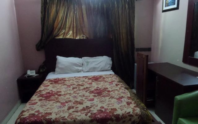 Scrolab Executive Hotel