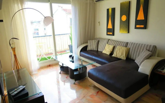 Andrioli Terrasse by Nestor&Jeeves
