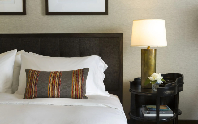 Kimpton Journeyman Hotel by IHG