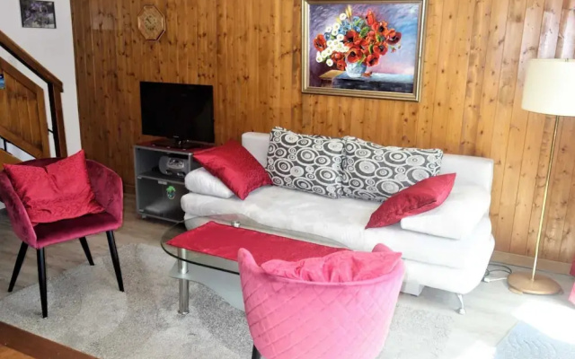 Luxury Apartment in the Heart of Valley