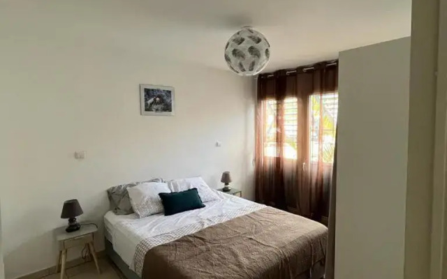 Saint-Leu Reunion Centre Ville T3 Duplex Meuble