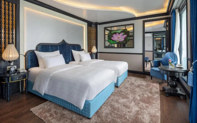 Verdure Lotus Classic Cruise on Lan Ha Bay
