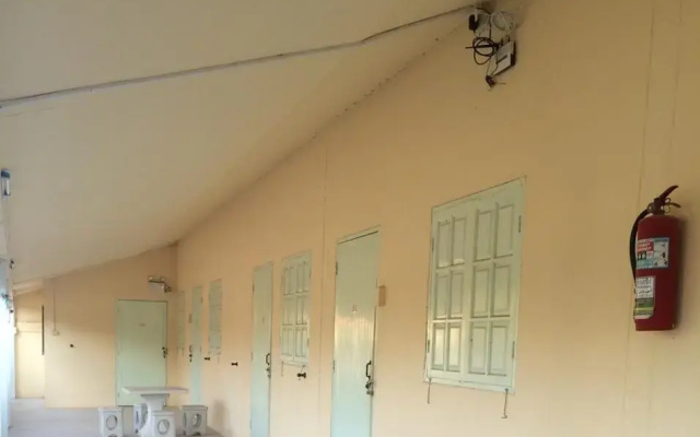 Lathai Hotel