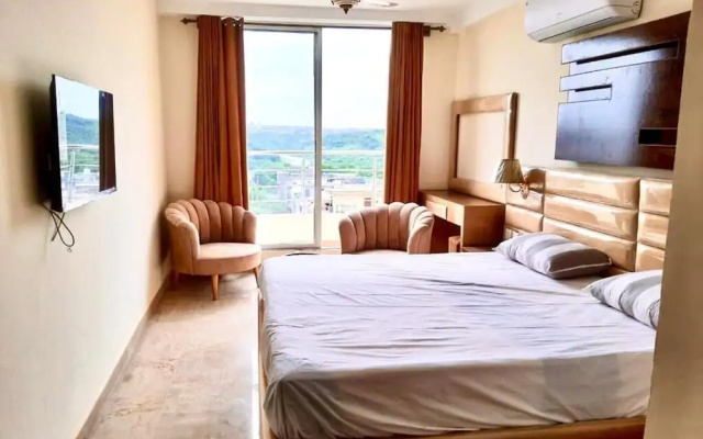 Hotel H6