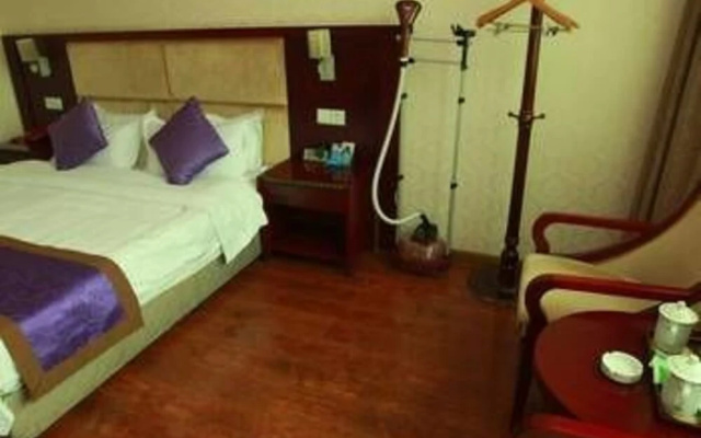 Yahao Holiday Hotel
