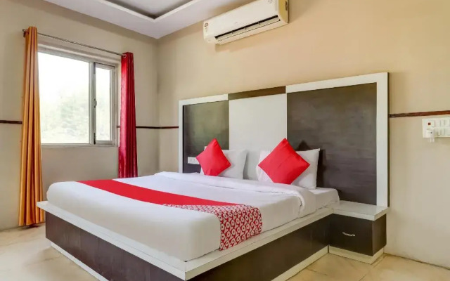 Hotel Milan by OYO Rooms