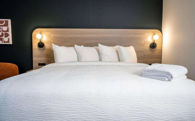 Days Inn & Suites Revelstoke