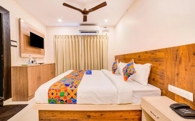 FabHotel Spark Inn