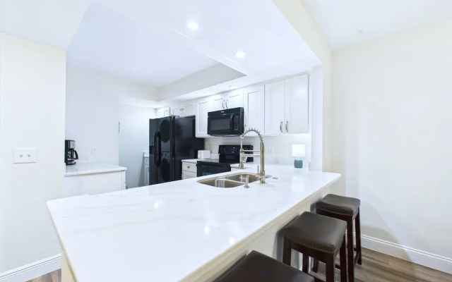 La Cita Country Club 2BR Condo