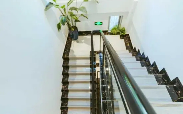 Shell Shanghai Jiadingbei Subway Station Shuping Road Hotel