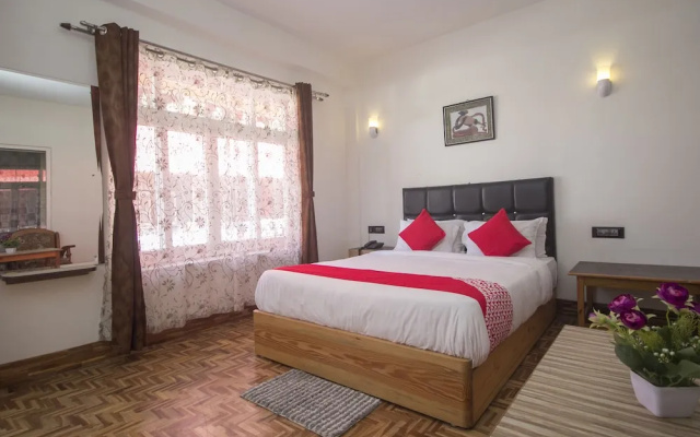 OYO 23353 Hidden Gem Residency