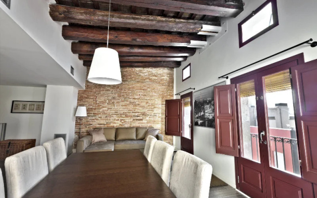 Apartamentos Med Ramblas