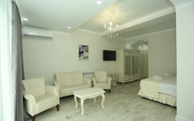 Deluxe room · Royal Medis Hotel — photo 25