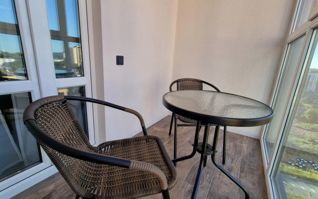 Bulbash Apartments (Бульбаш Апартаменты) на проспекте Дзержинского 34