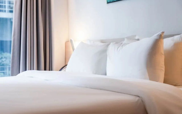 Gray 193 Hotel