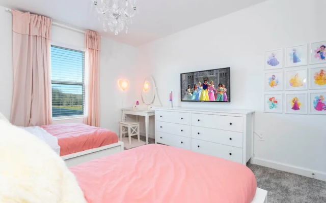 4379 SL- Enchantment 4BR Townhome With Pool