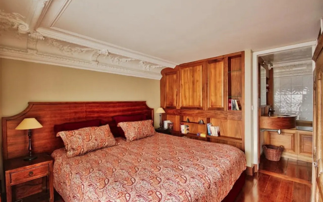 Luxury apartment - garden access Monceau