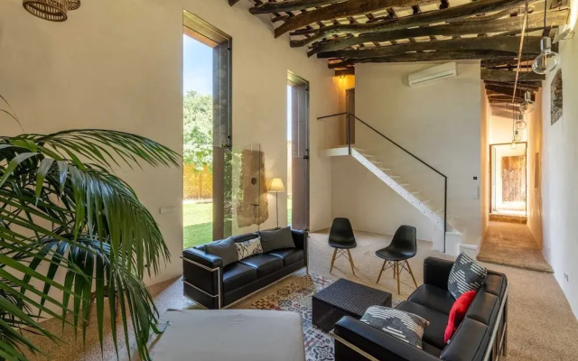 Country House in Buger With Pool & Near Beach