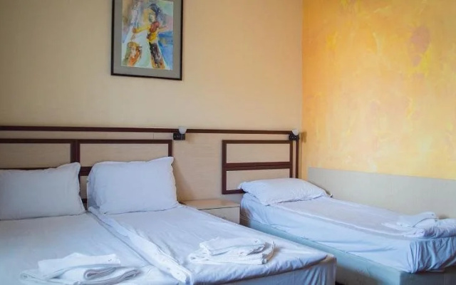 Hotel Rodina