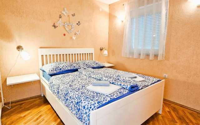 Simic Apartments