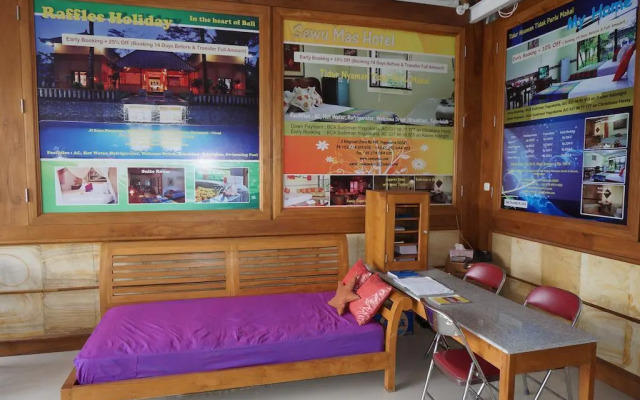 Yogyakarta Backpacker - Raffles City Center