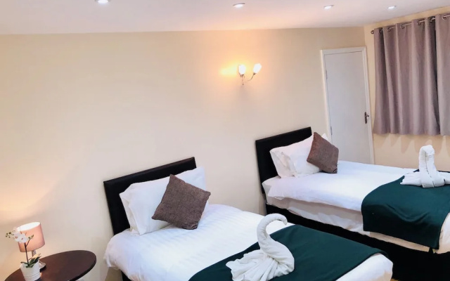 Hill Lodge