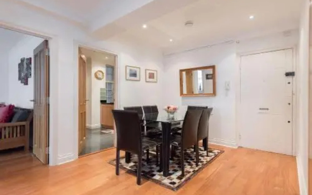 Paddington Apartment