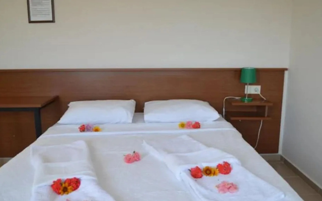 Cunda Alibey Han Otel