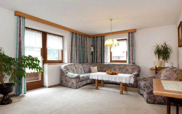 Apartment in Pettneu Near St. Anton Ski Slopes
