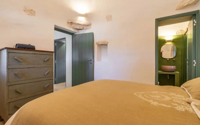 Trulli Pietra Rossa With Pool by Wonderful Italy