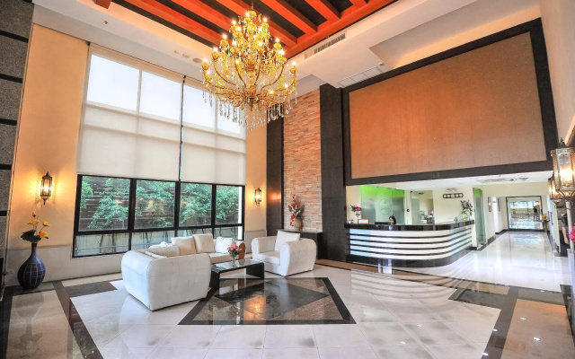 42 Grand Residence