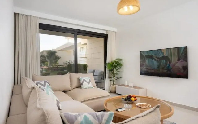 Vesta - Luxury APT - 2BR - G-cribs IV
