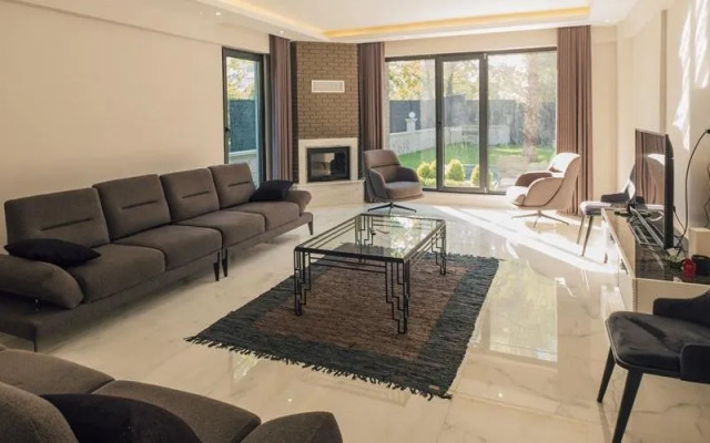 Villa Gray