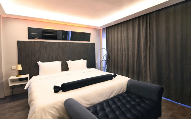 Via Ã‡iragan Hotel
