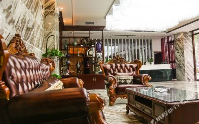 Luyuanchun Boutique Hotel (Jiaozuo University of Technology Shuangyong Theme Park)