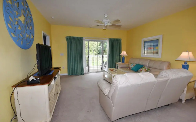River Crossing Apartment 624