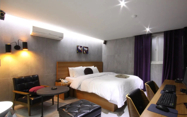 Lexy Hotel