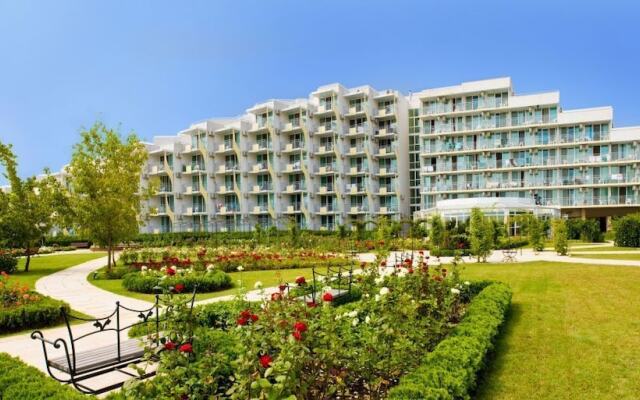 Отель Laguna Beach Болгария, Албена - отзывы, цены и фото номеров - забронировать отель Laguna Beach онлайн вид на фасад
