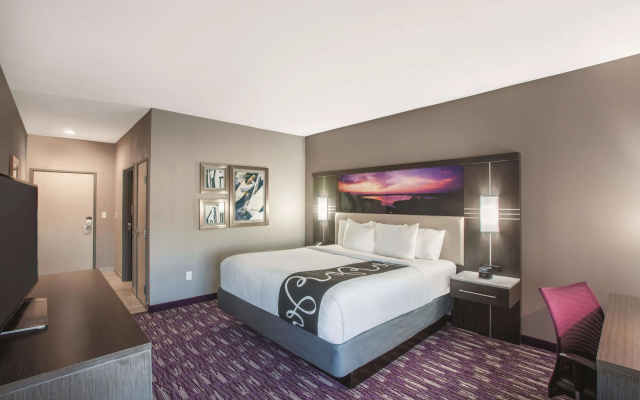 La Quinta Inn & Suites by Wyndham Kingsville
