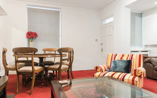 Beautiful Home in Chelsea Embankment, 3 Guests