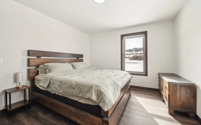 4br Mountain View Home - 5 Minutes to Granby Ranch 4 Bedroom Home