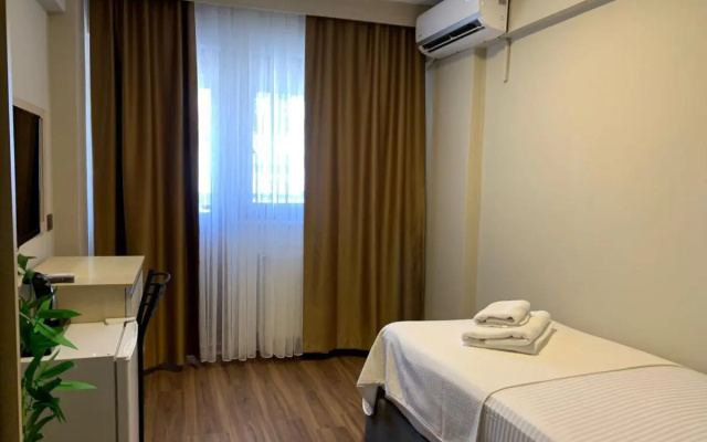 Akcay Zeytin Otel