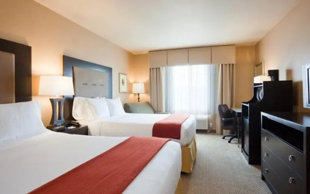 Holiday Inn Express St Joseph